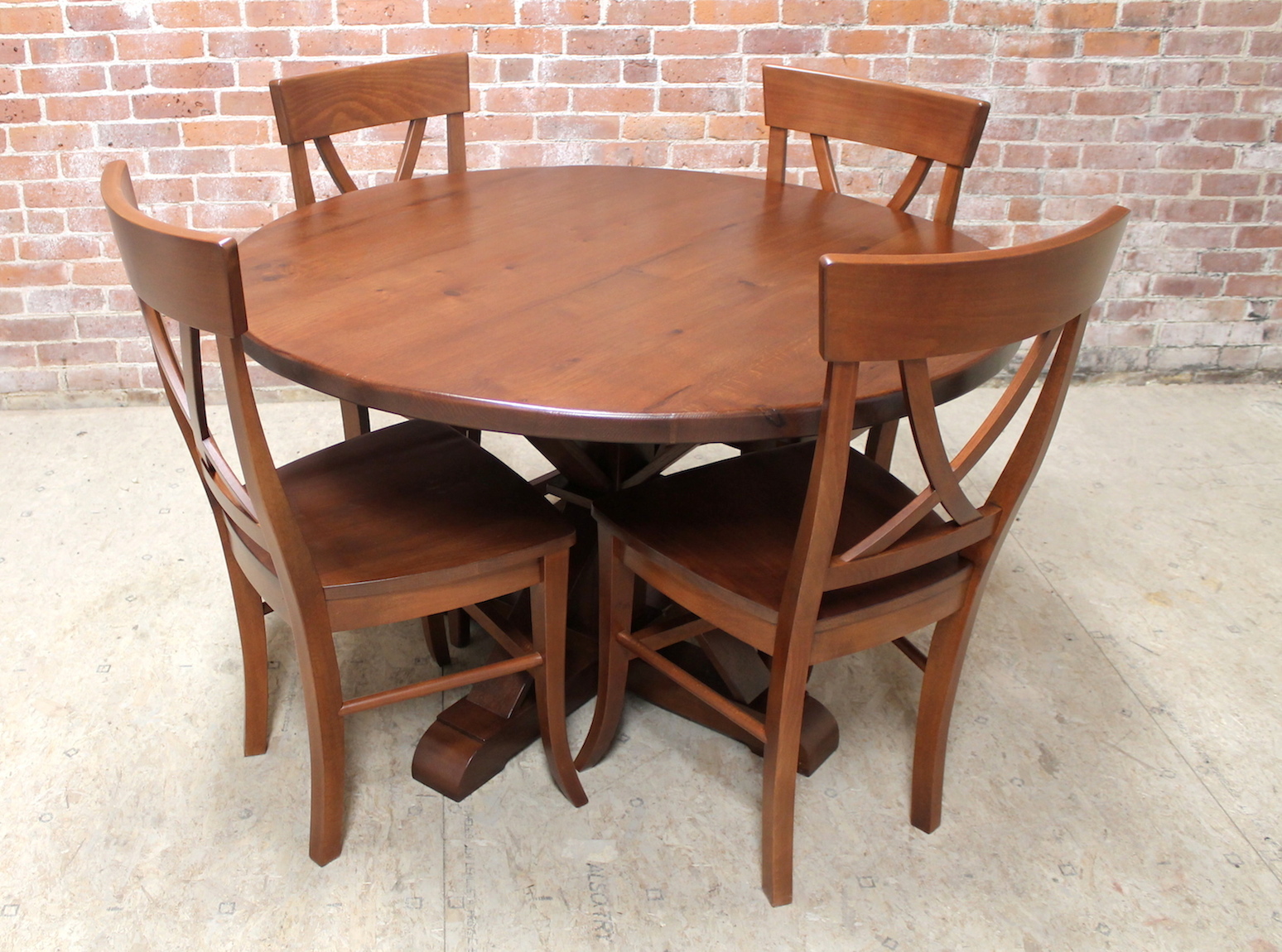 48 Round Oak Table In Brown Cherry, 48 Round Oak Dining Table With Leaf
