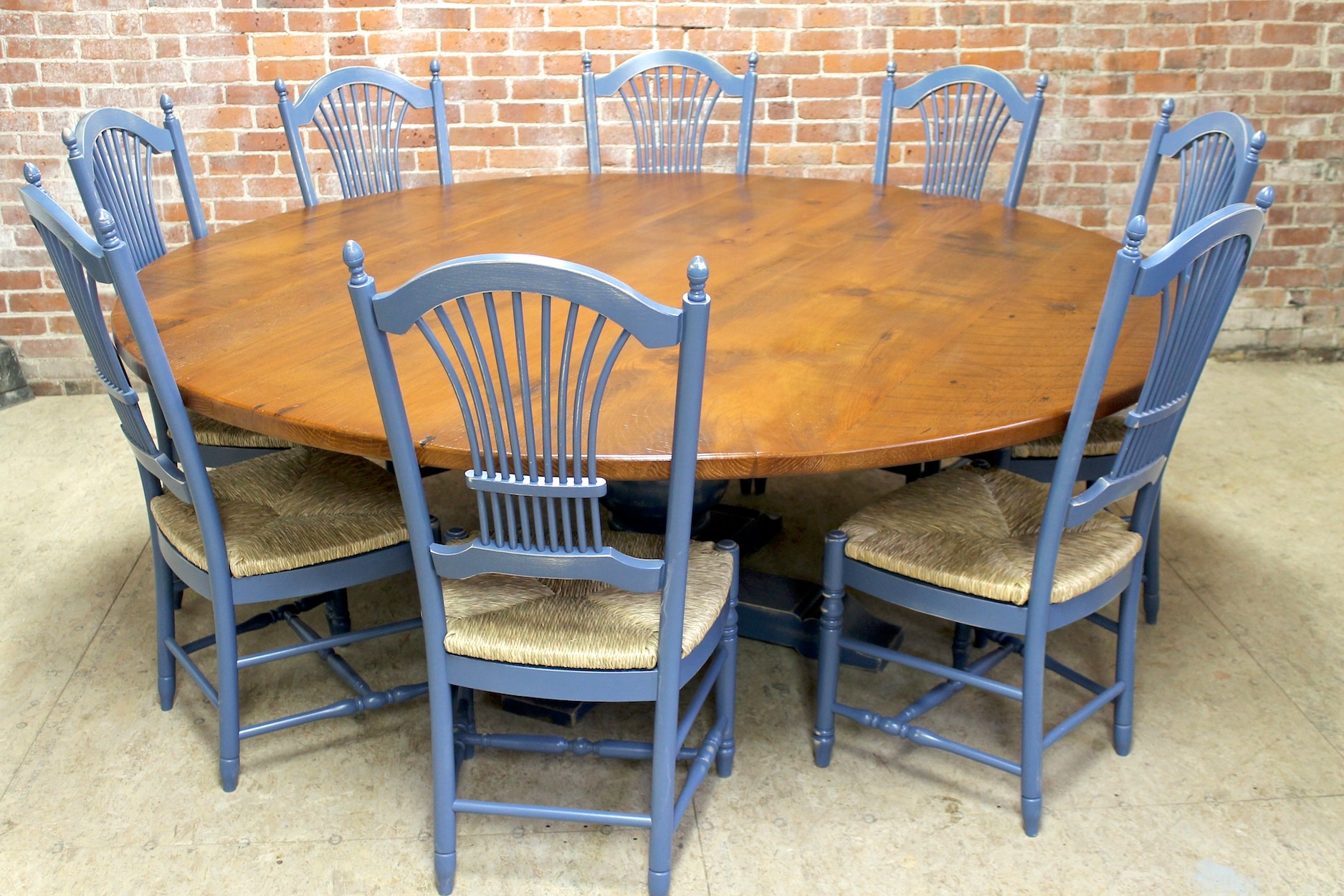 84 Round Oak Farm Table With Tuscany, Vintage Round Oak Table And Chairs Set