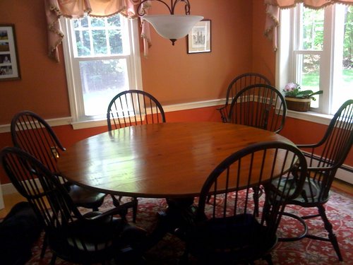 Round Table And Black Windsor Chairs In, Windsor Round Table