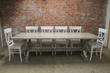 Curved X trestle table with X-back chairs